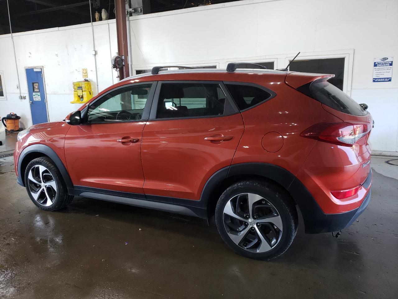 2016 Hyundai Tucson Limited vin: KM8J3CA26GU201090