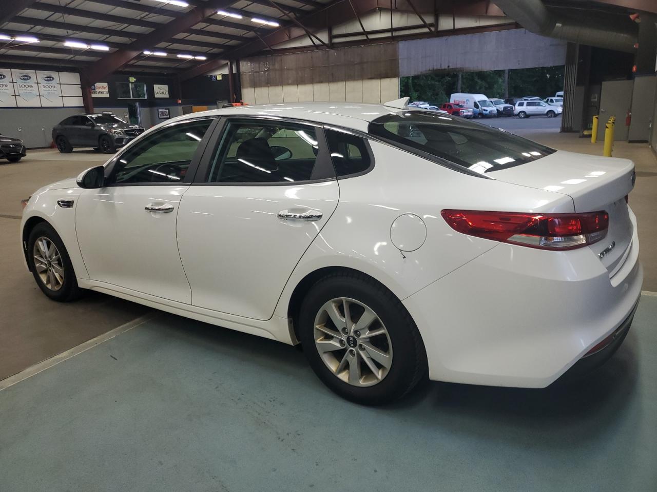 2016 Kia Optima Lx vin: KNAGT4L38G5089393