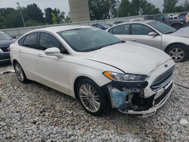 VIN 3FA6P0T90GR381266 2016 Ford Fusion, SE no.4