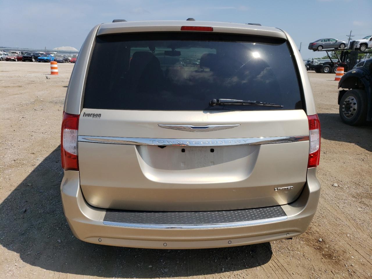 2C4RC1GG4FR532762 2015 Chrysler Town & Country Limited Platinum