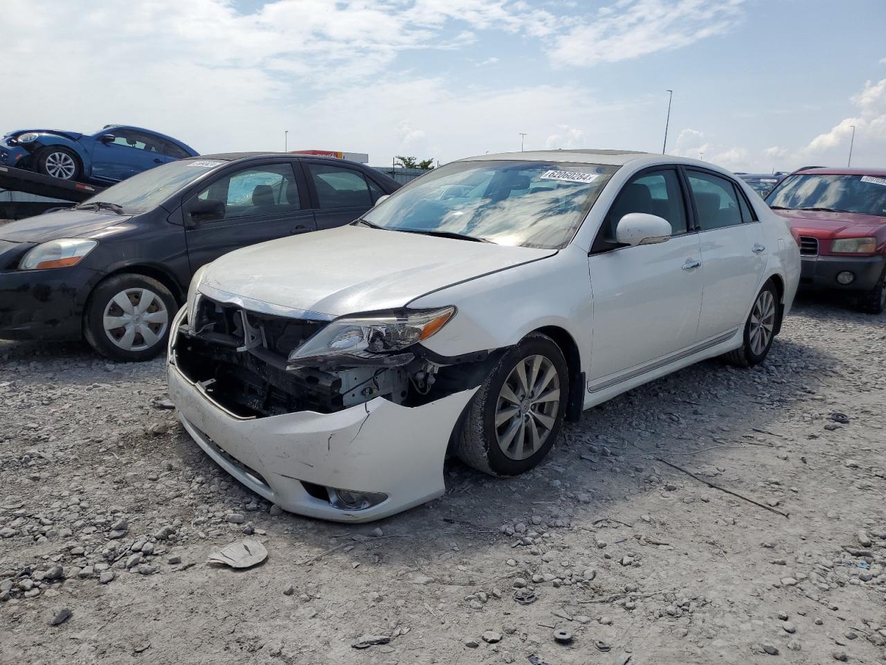 TOYOTA AVALON BASE