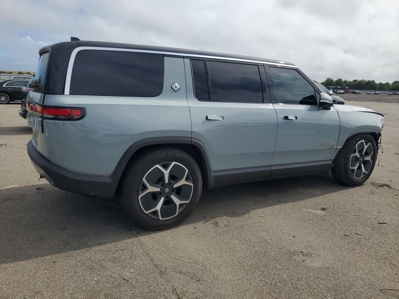 7PDSGABA0PN005012 2023 Rivian R1S Adventure