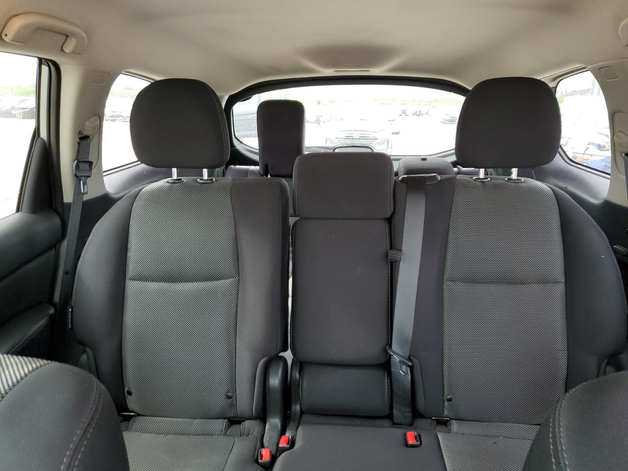 5N1DR2MN6KC596138 2019 Nissan Pathfinder S