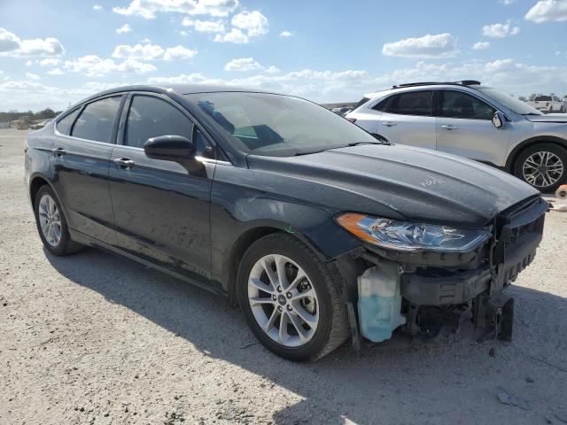 VIN 3FA6P0HDXLR125921 2020 Ford Fusion, SE no.4