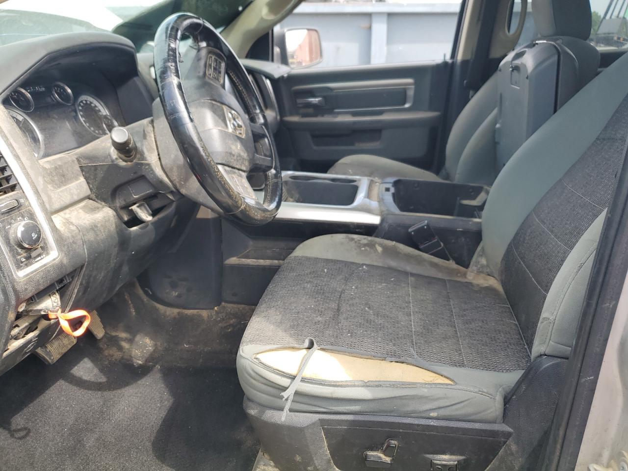 1C6RR6LT1HS550868 2017 Ram 1500 Slt