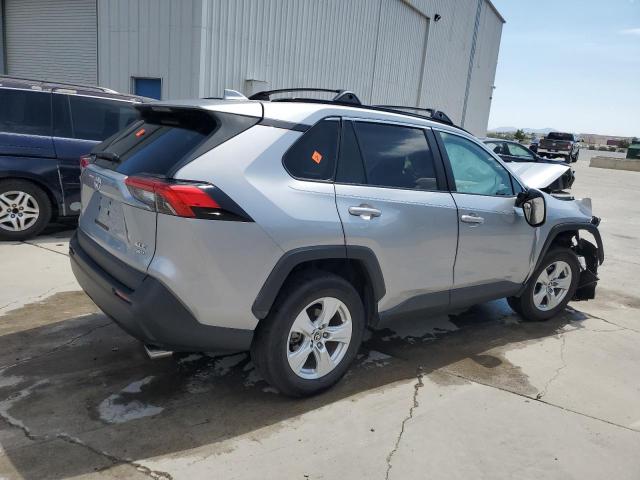 VIN 2T3P1RFV4MC236138 2021 Toyota RAV4, Xle no.3