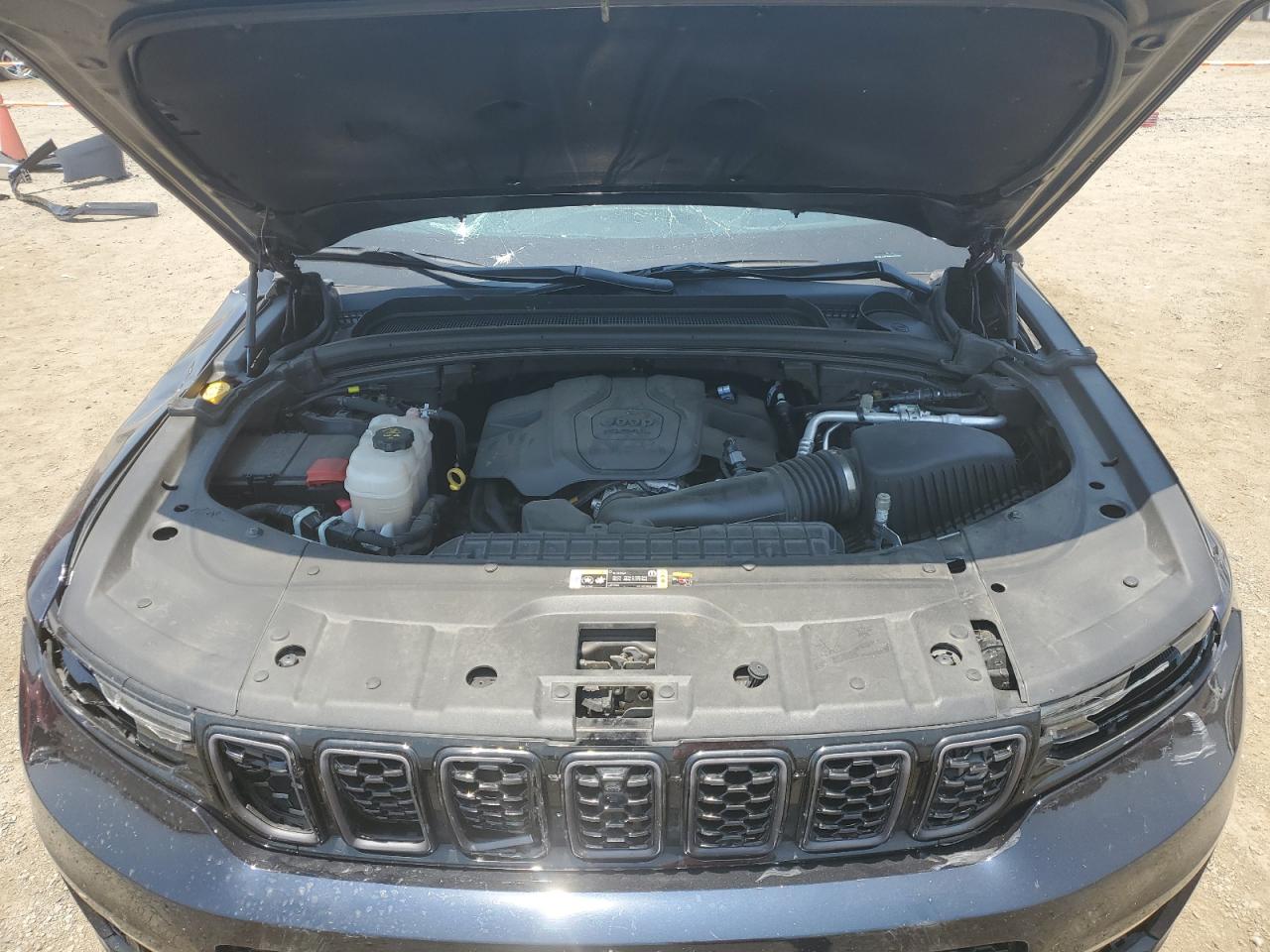 1C4RJKET6P8869068 2023 Jeep Grand Cherokee L Summit