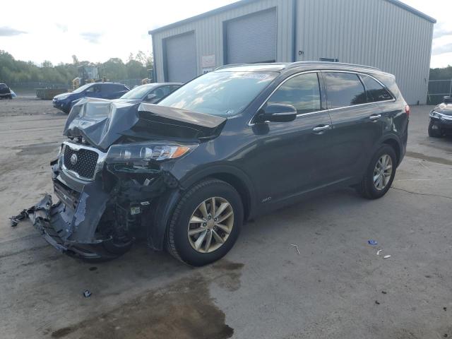 VIN 5XYPGDA3XHG330549 2017 KIA Sorento, LX no.1