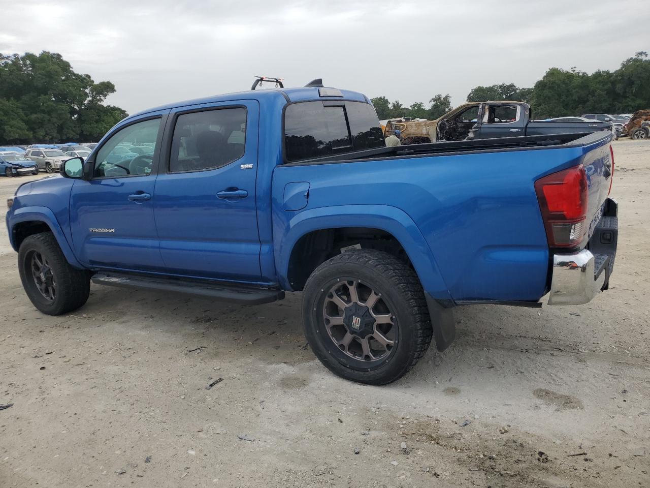 3TMAZ5CNXJM059781 2018 Toyota Tacoma Double Cab