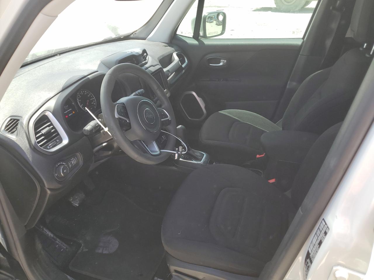 ZACNJABB2LPL42584 2020 Jeep Renegade Latitude