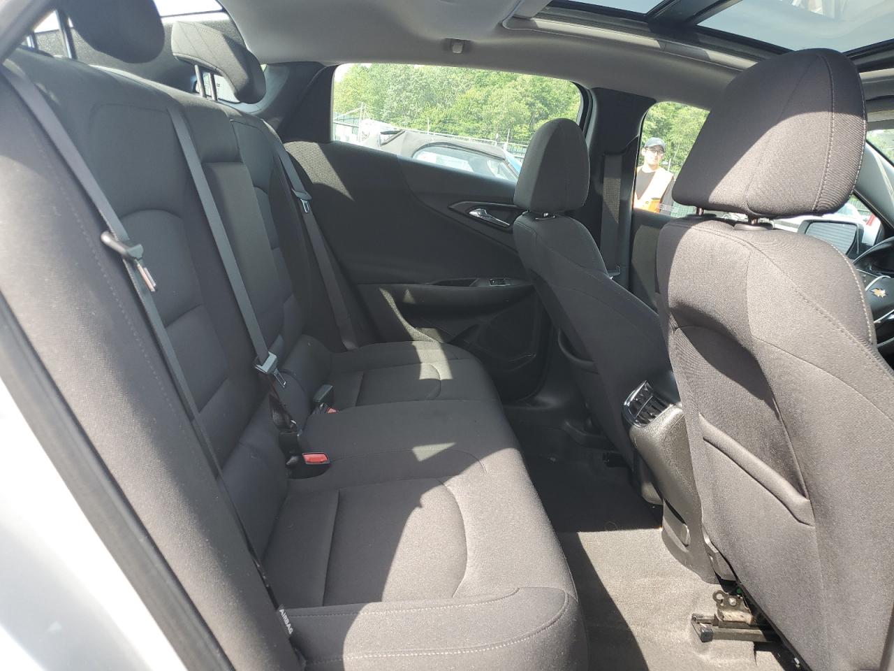 1G1ZD5ST4LF090506 2020 Chevrolet Malibu Lt