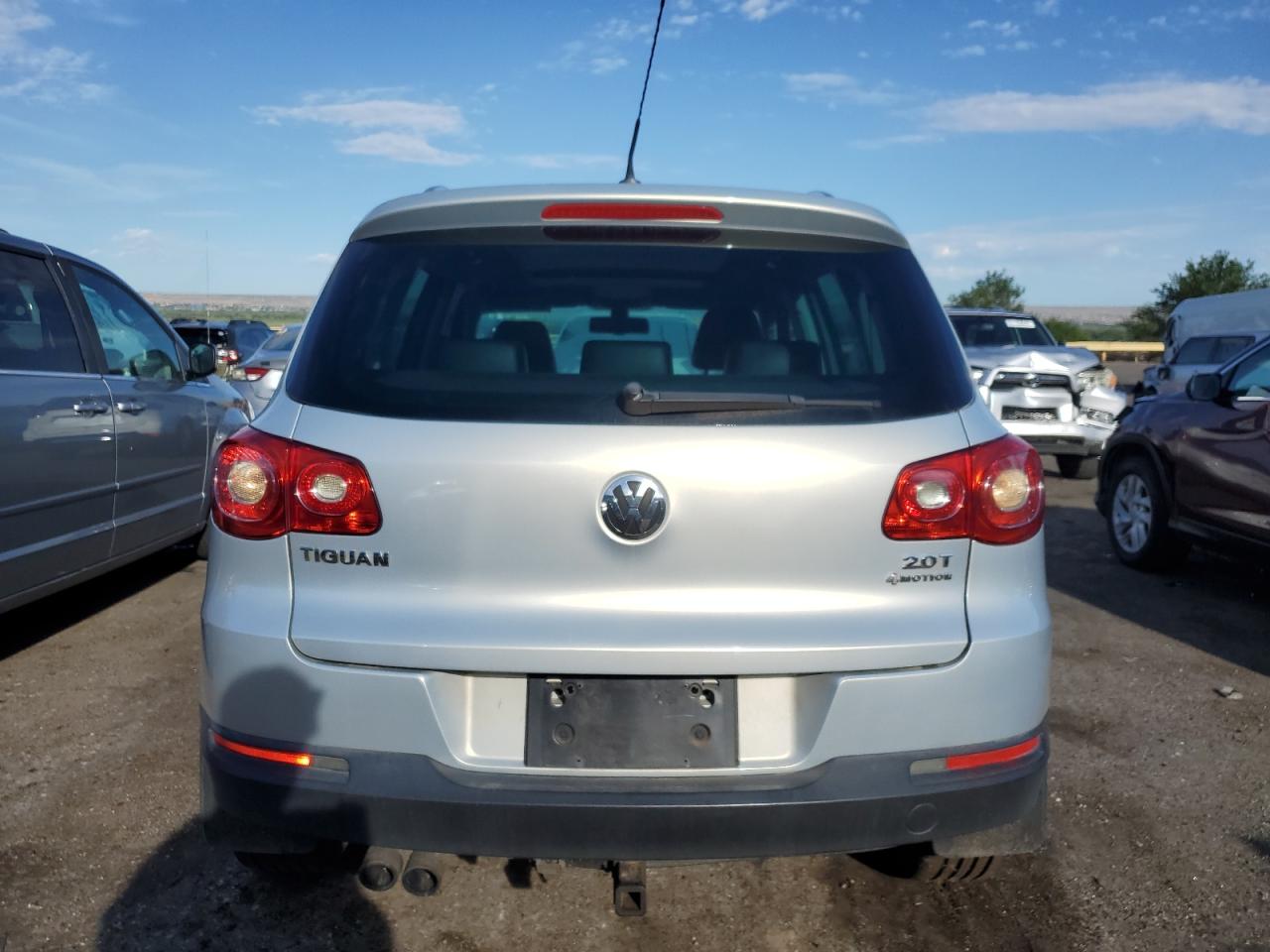 WVGBV75N59W541543 2009 Volkswagen Tiguan Se