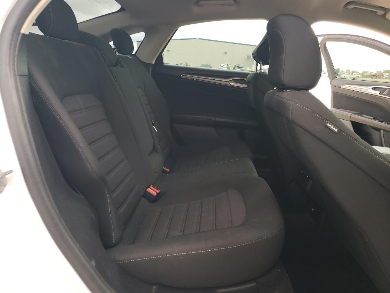 3FA6P0HDXLR223332 2020 Ford Fusion Se