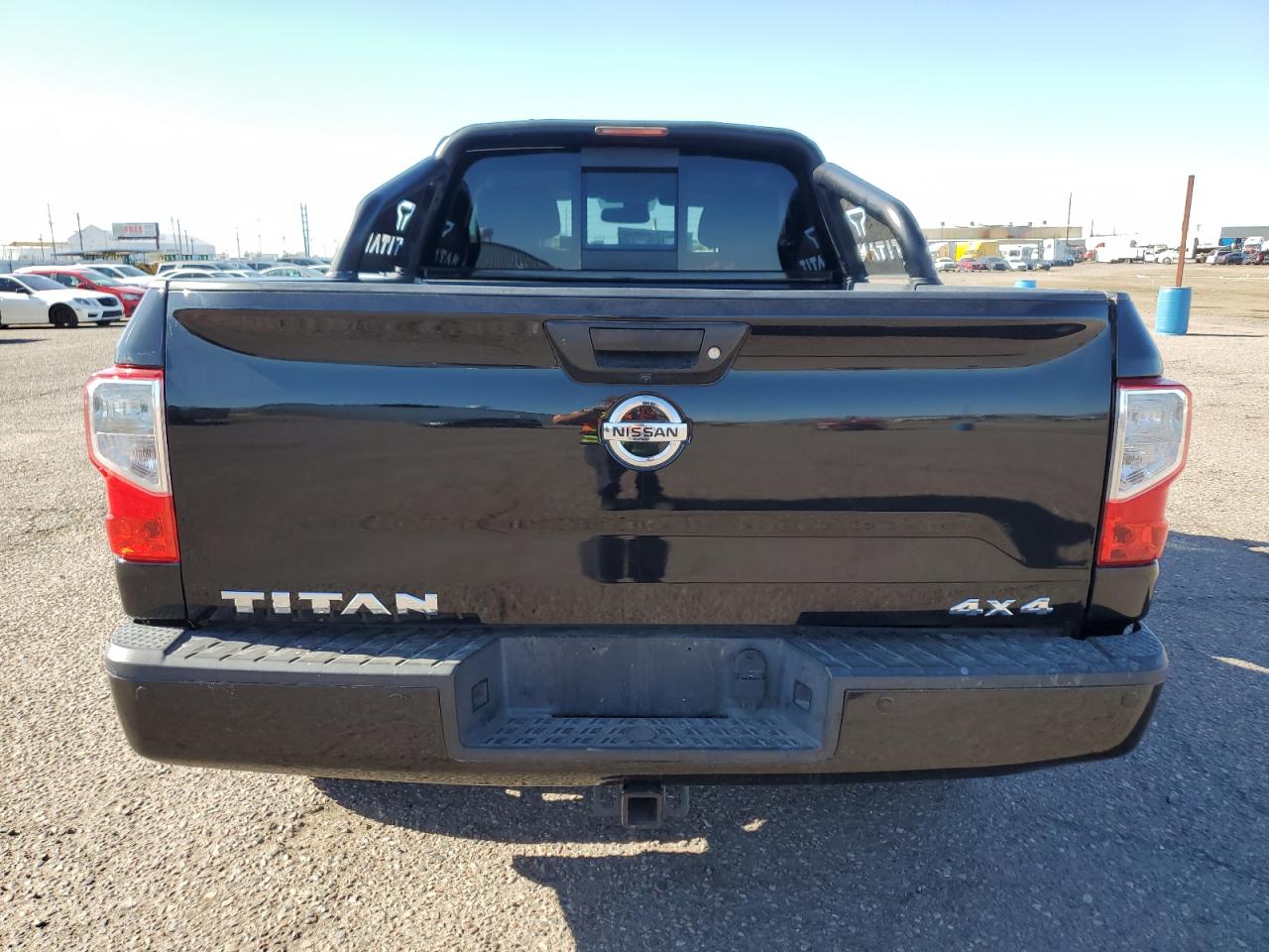 2017 Nissan Titan Sv vin: 1N6AA1C53HN569743