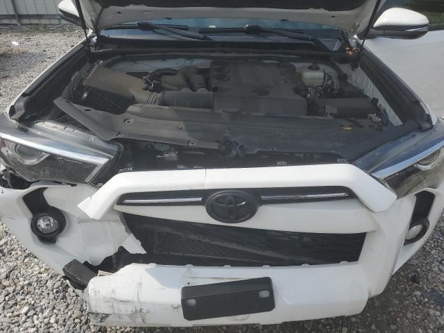 2020 TOYOTA 4RUNNER SR - JTEBU5JR2L5779573