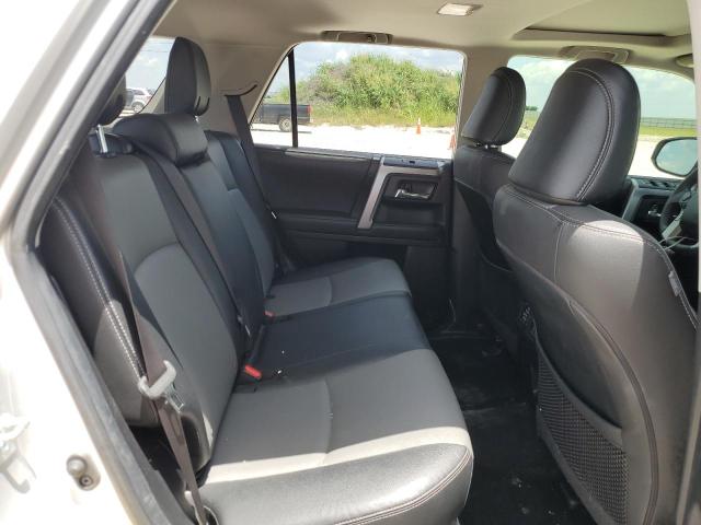2021 TOYOTA 4RUNNER SR - JTENU5JR8M5891759