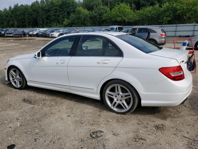 VIN WDDGF8AB5DR257013 2013 Mercedes-Benz C-Class, 3... no.2