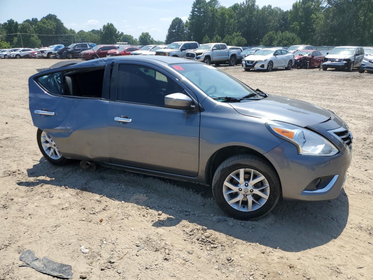 Lot #2748864272 2018 NISSAN VERSA S