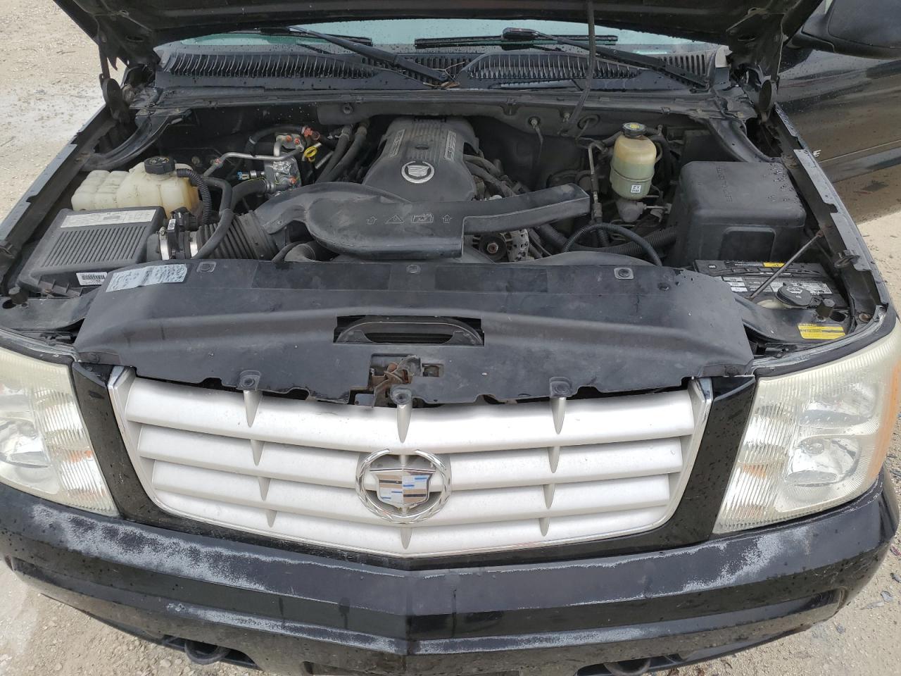 1GYEK63N52R240261 2002 Cadillac Escalade Luxury