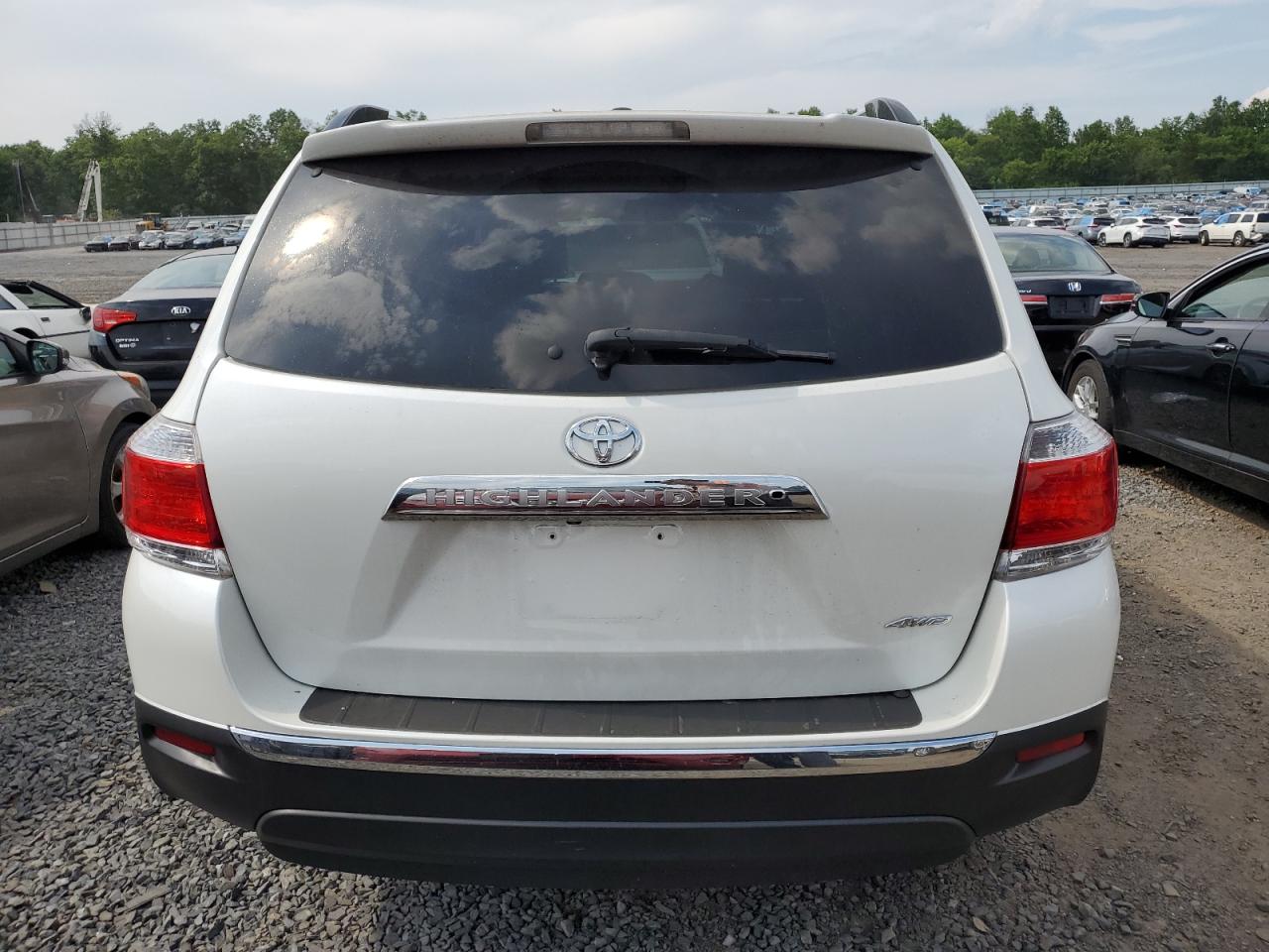 5TDDK3EH2CS164461 2012 Toyota Highlander Limited