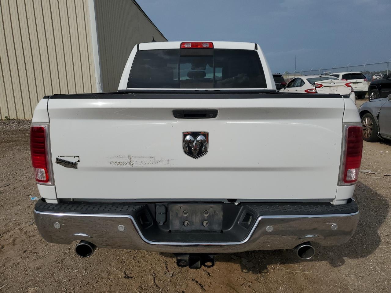 1C6RR6NM2JS292789 2018 Ram 1500 Laramie