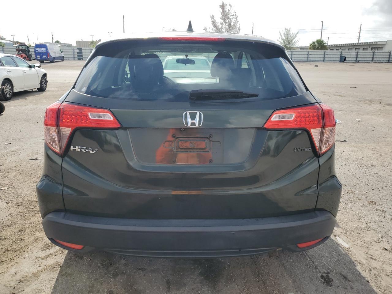 3CZRU5H38GM739027 2016 Honda Hr-V Lx