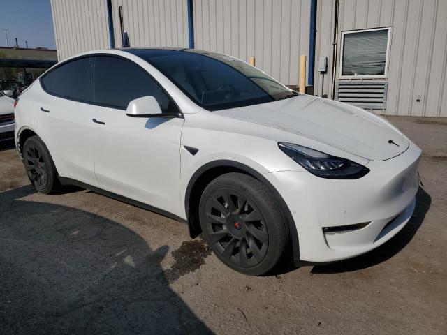 VIN 7SAYGDEE9NF312436 2022 Tesla MODEL Y no.4