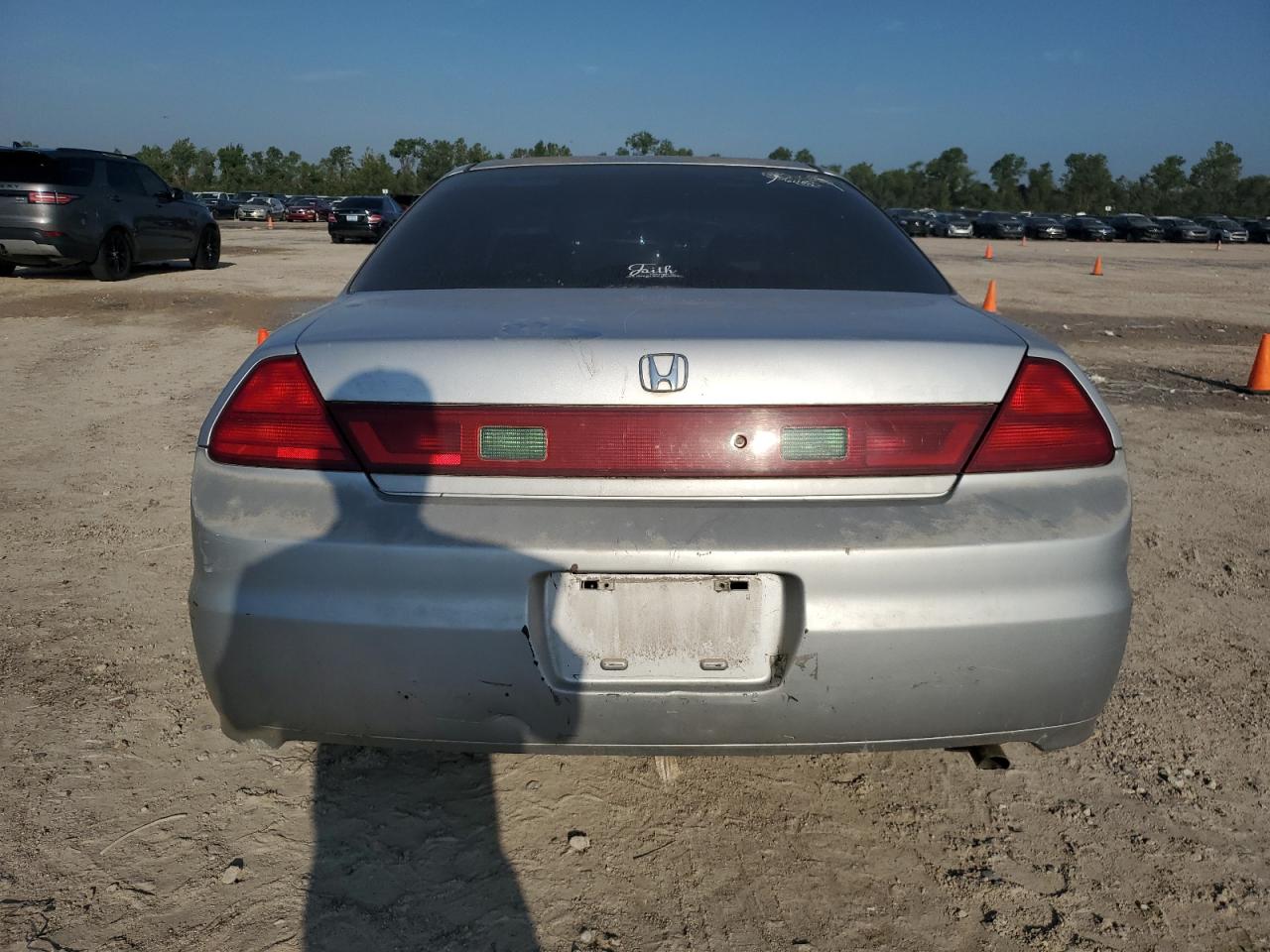 1HGCG32481A015546 2001 Honda Accord Lx