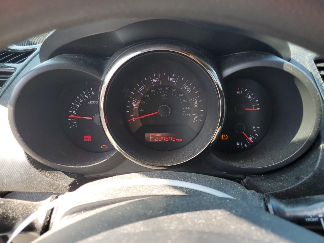 KNDJT2A22B7212321 2011 Kia Soul +