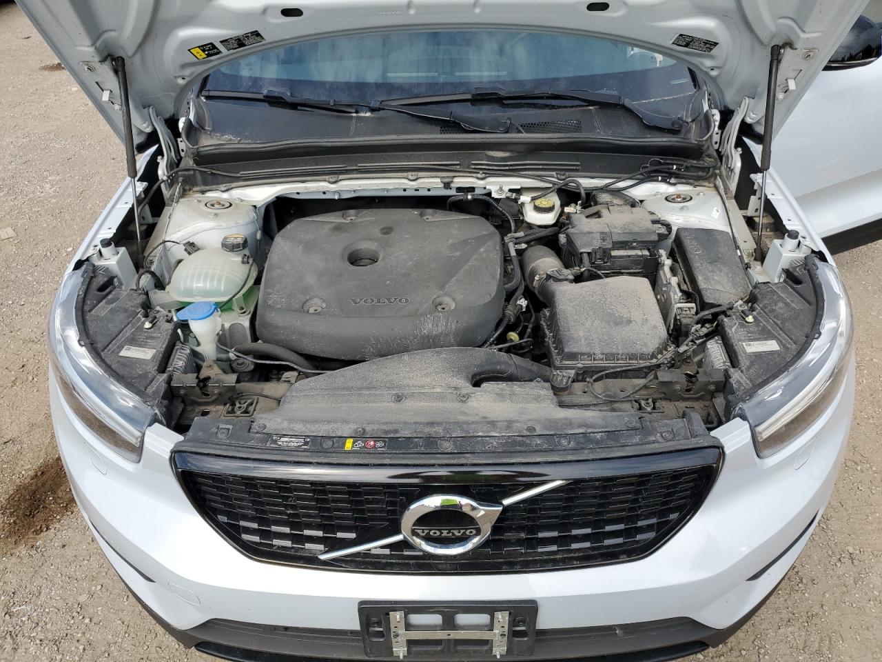 YV4162UM7N2650531 2022 Volvo Xc40 T5 R-Design