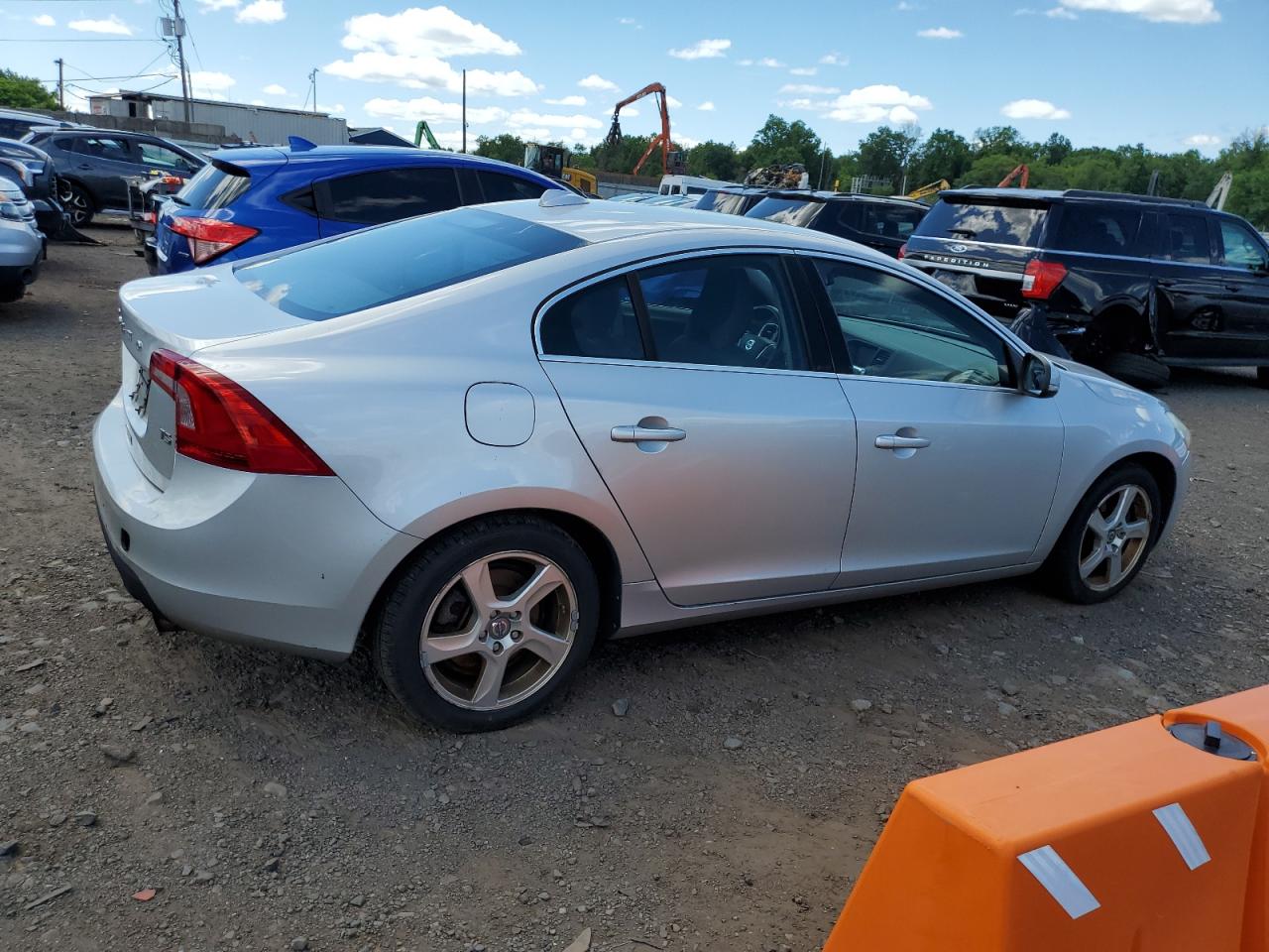 Lot #2902724184 2012 VOLVO S60 T5