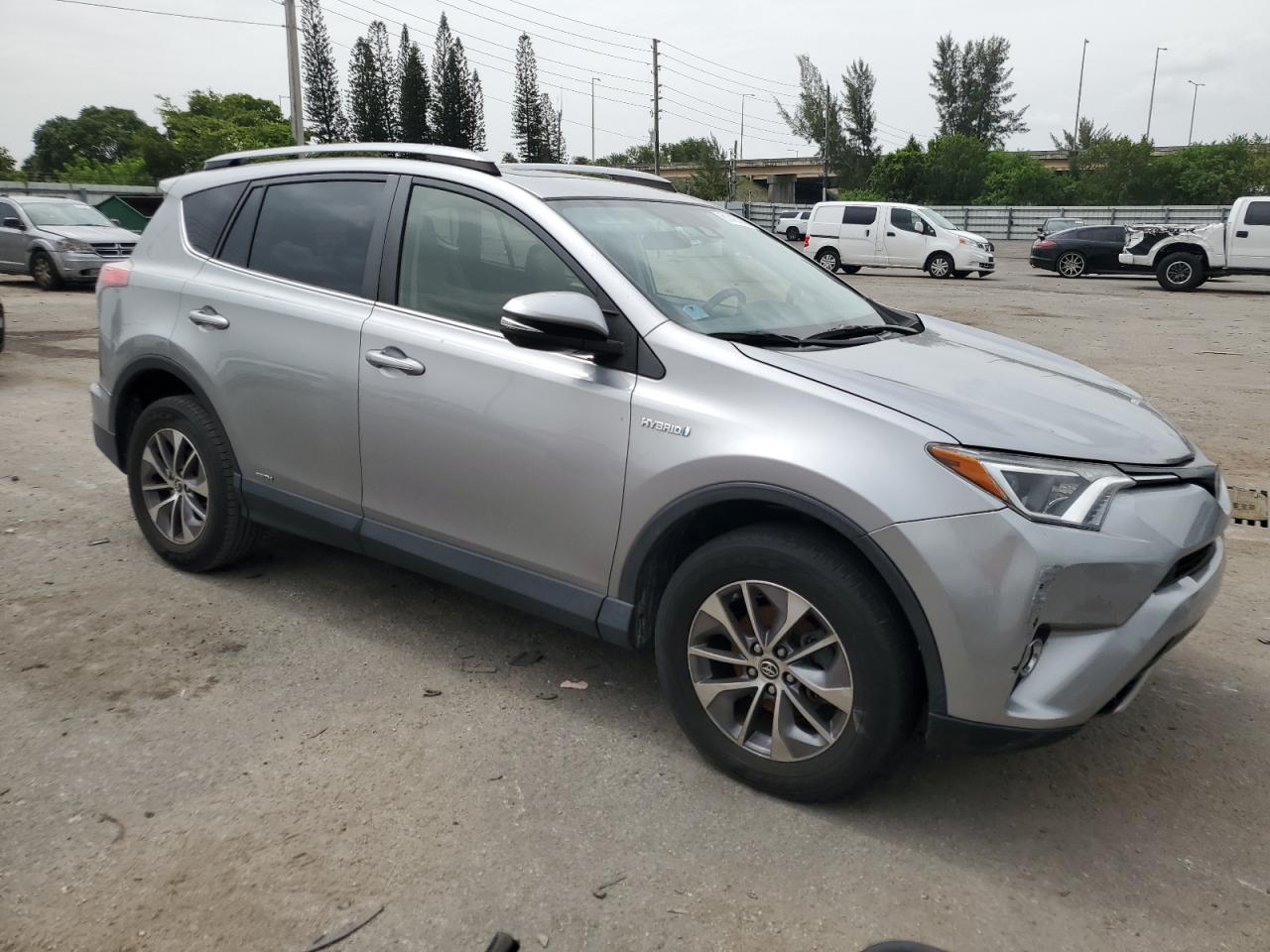 JTMRJREV3HD123065 2017 Toyota Rav4 Hv Le