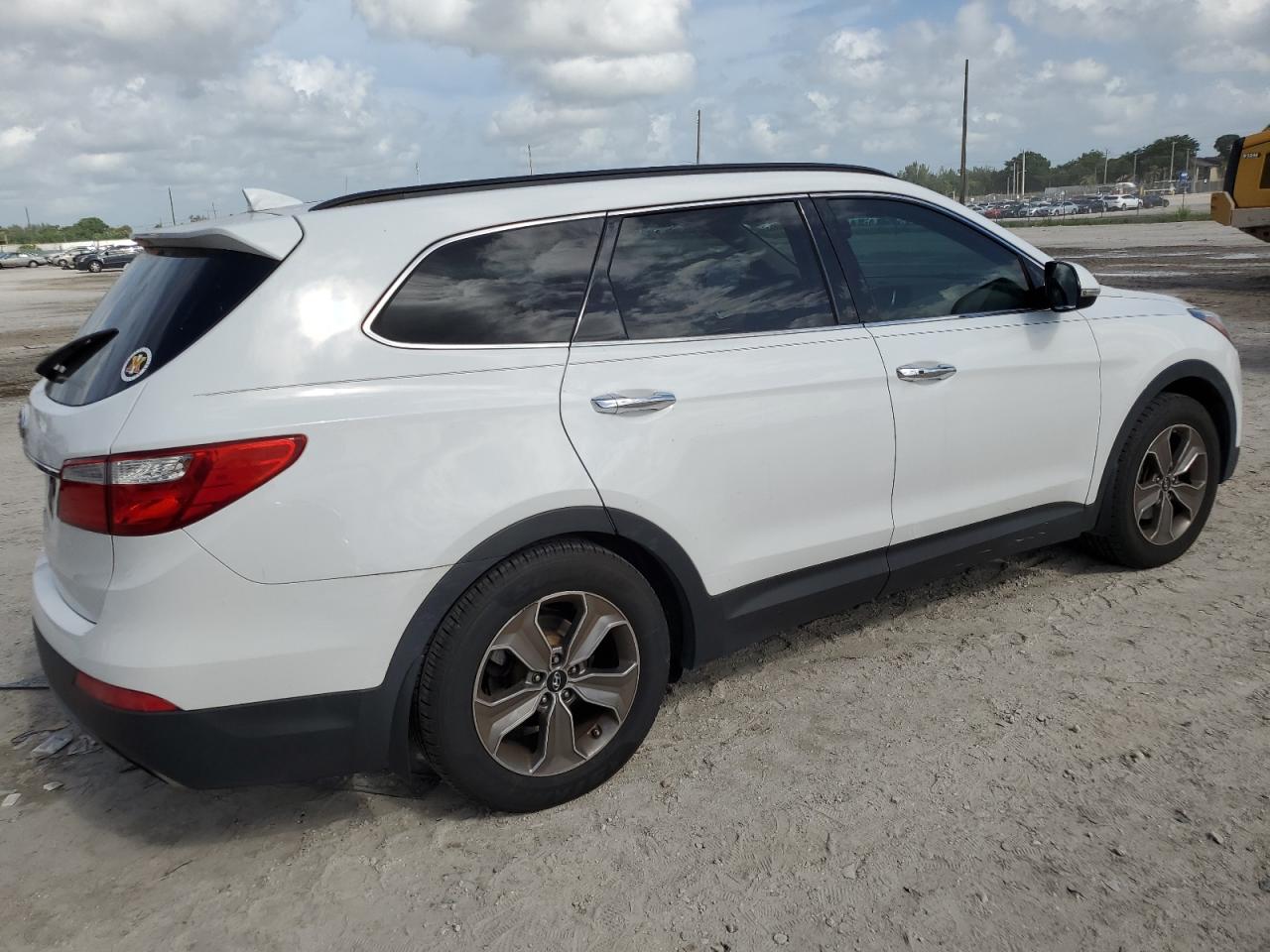 2014 Hyundai Santa Fe Gls vin: KM8SN4HF7EU069497