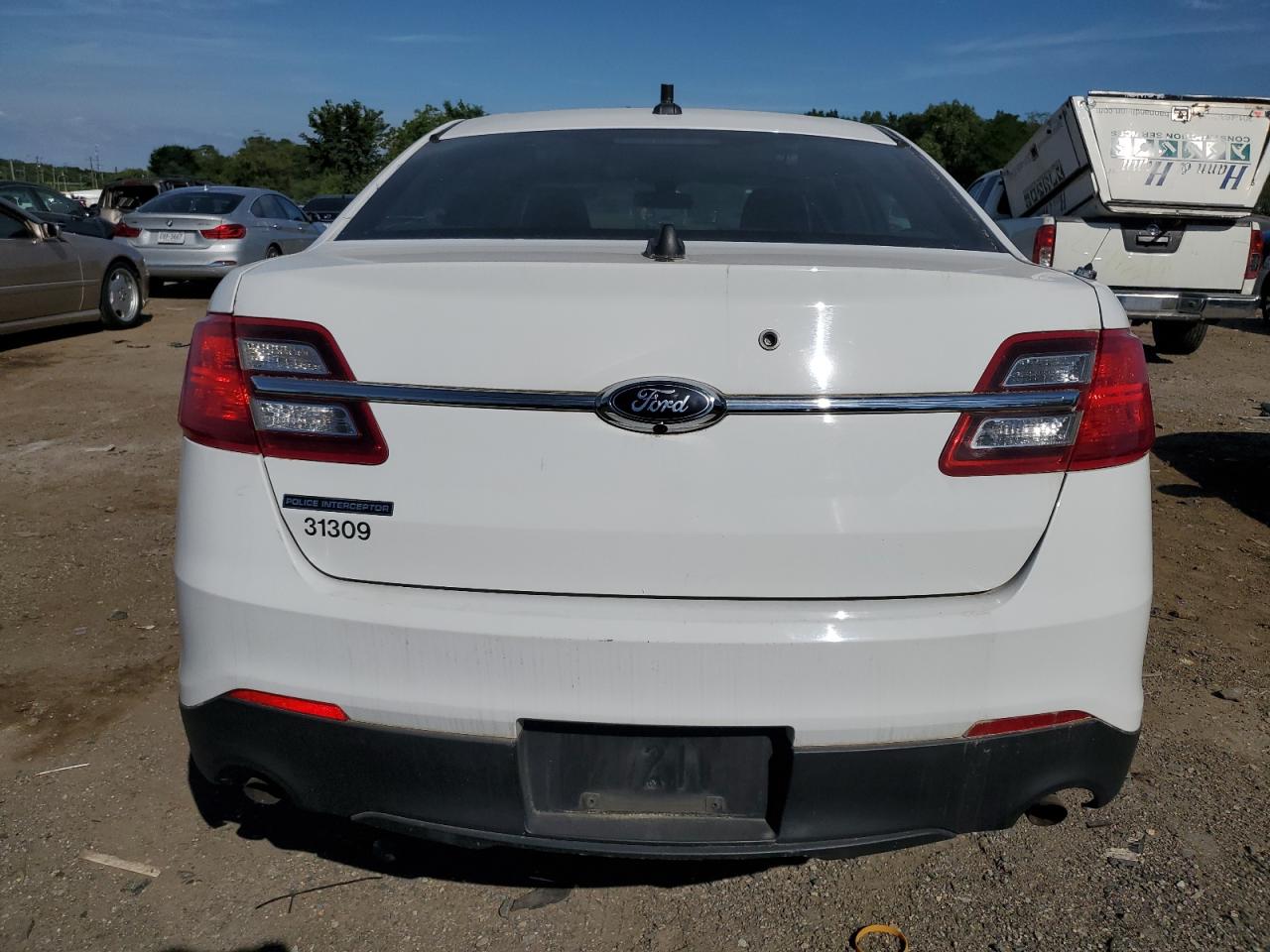 2016 Ford Taurus Police Interceptor vin: 1FAHP2MK9GG150699