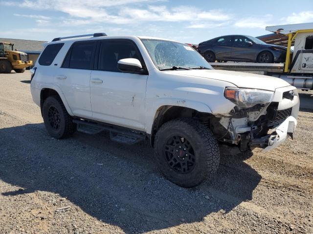 2019 TOYOTA 4RUNNER SR - JTEBU5JR0K5733383
