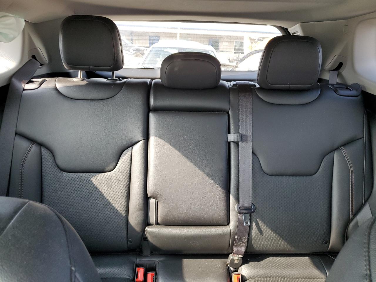 3C4NJDFB7NT127809 2022 Jeep Compass Latitude Lux