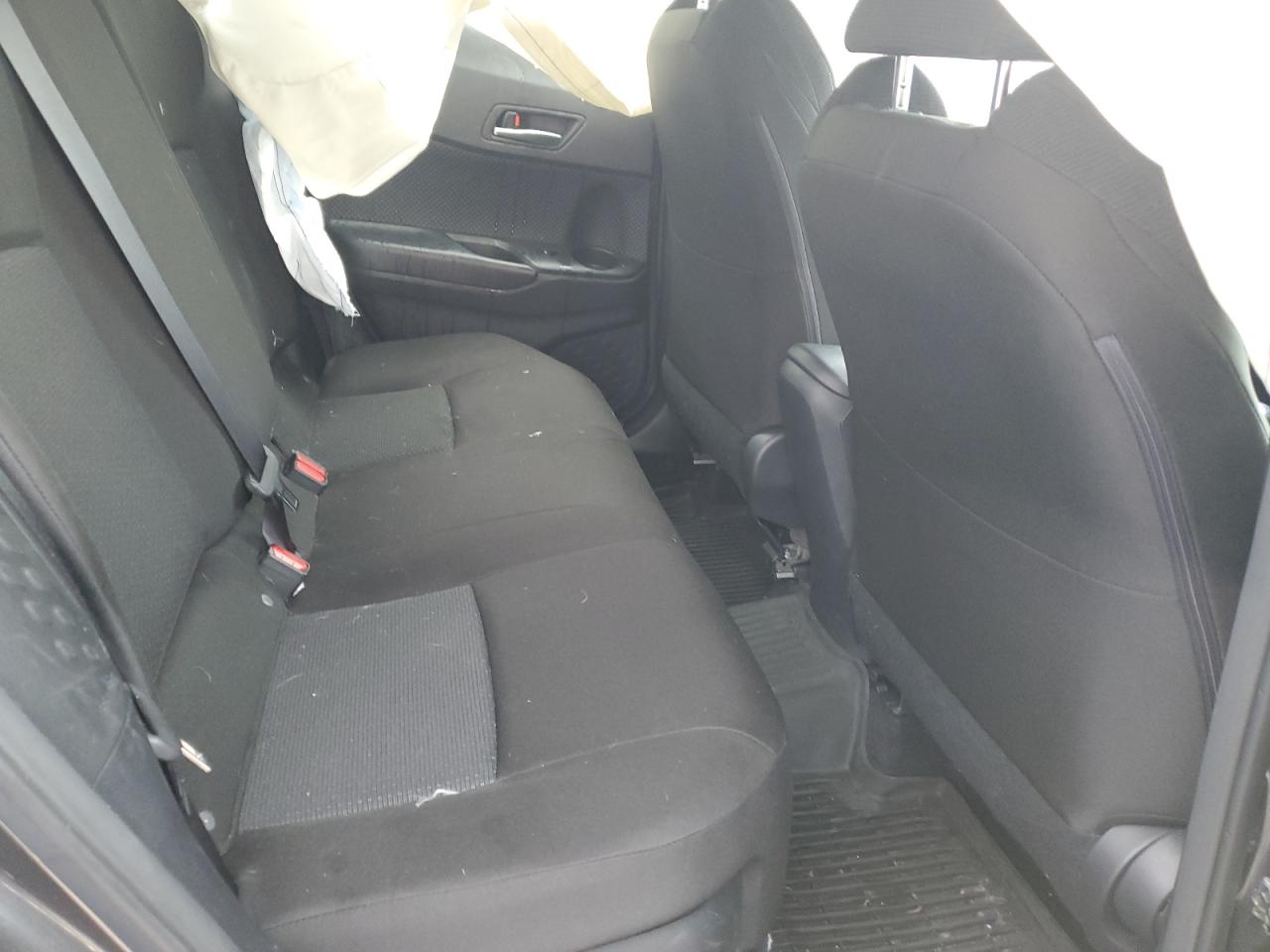 JTNKHMBX9K1055235 2019 Toyota C-Hr Xle