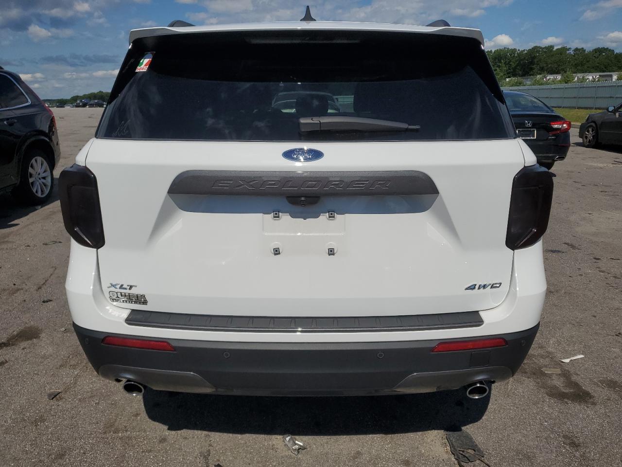 1FMSK8DH3MGC03605 2021 Ford Explorer Xlt