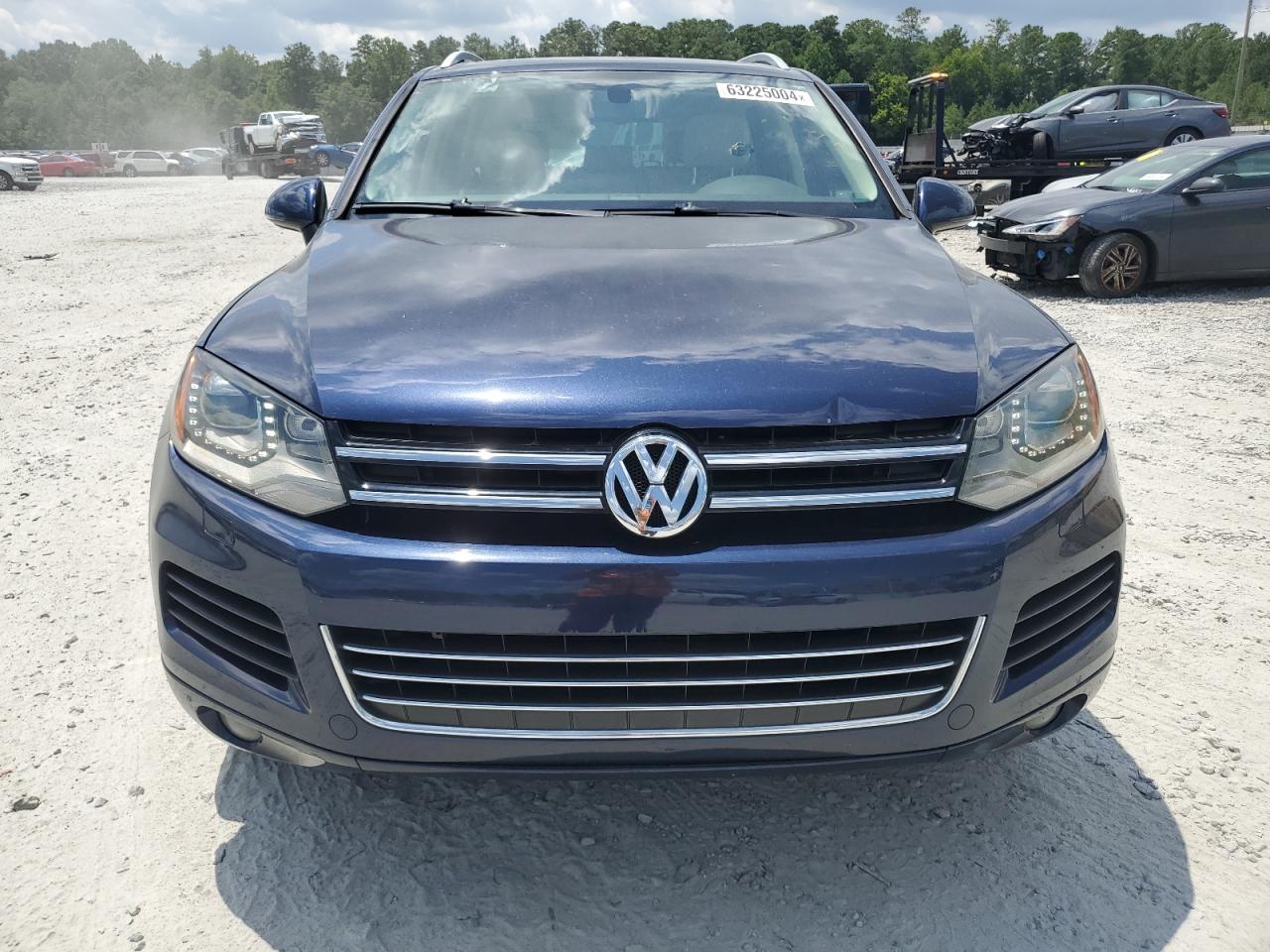 2013 Volkswagen Touareg V6 Tdi vin: WVGEP9BP1DD006075