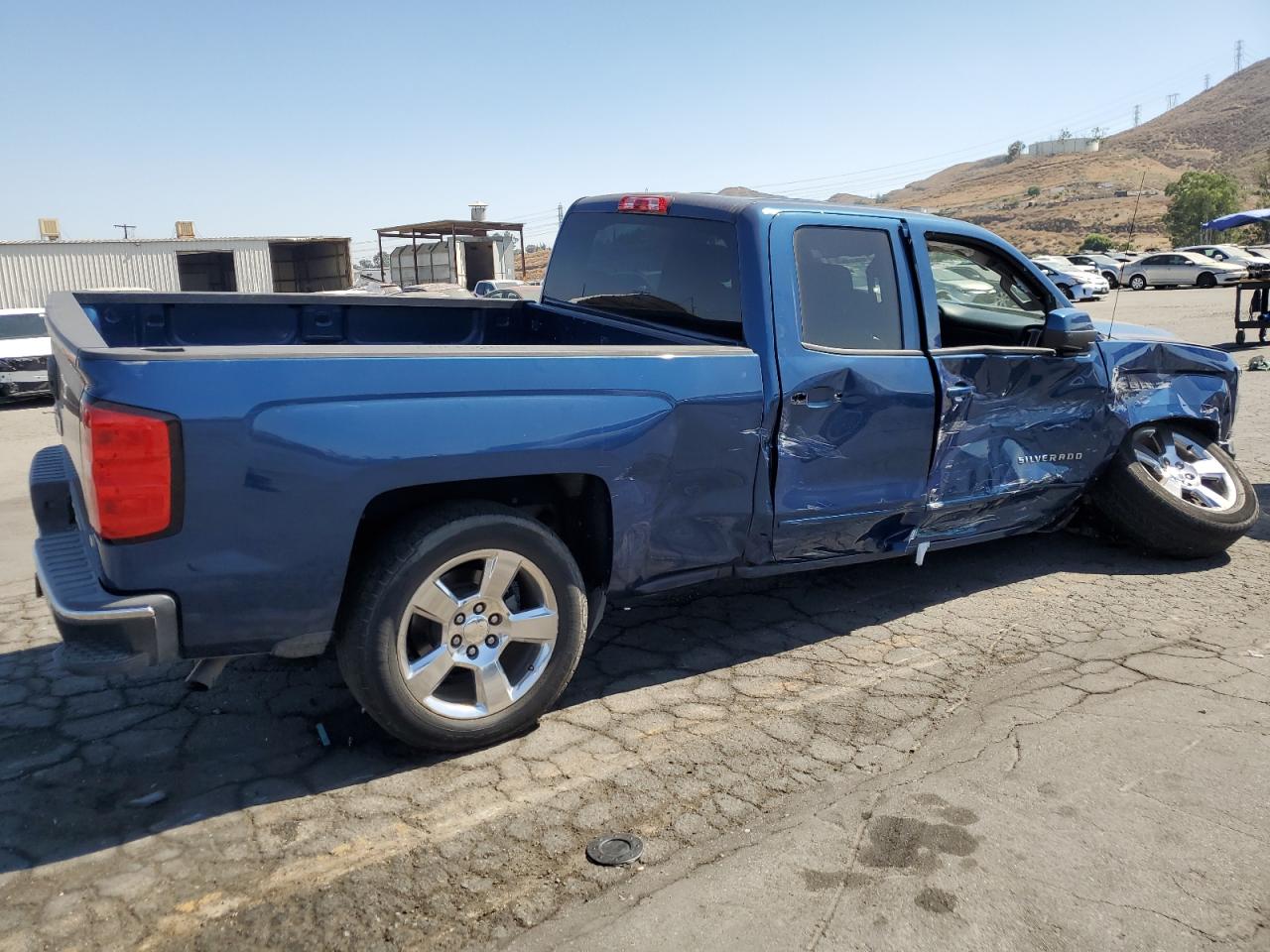 2017 Chevrolet Silverado C1500 Lt vin: 1GCRCREC7HZ107947