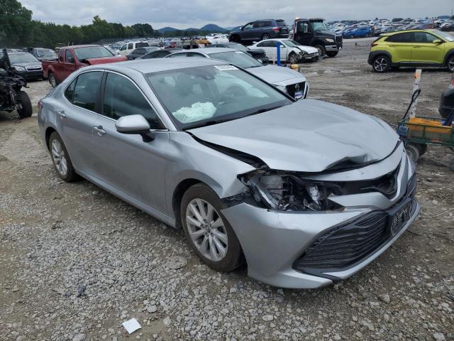 VIN 4T1B11HK4JU100447 2018 Toyota Camry, L no.4