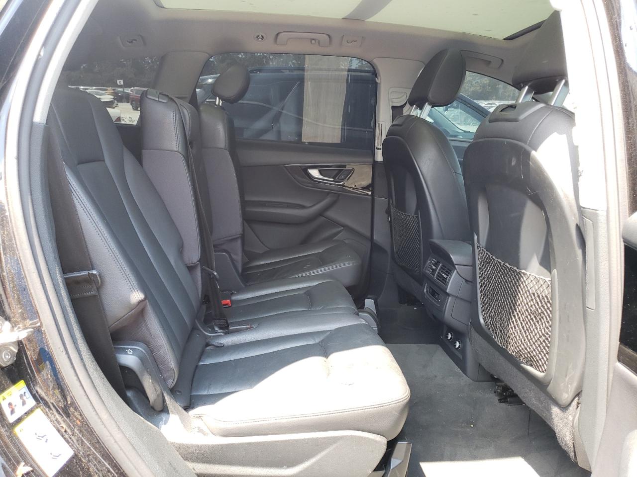 WA1LAAF71JD002896 2018 Audi Q7 Premium Plus