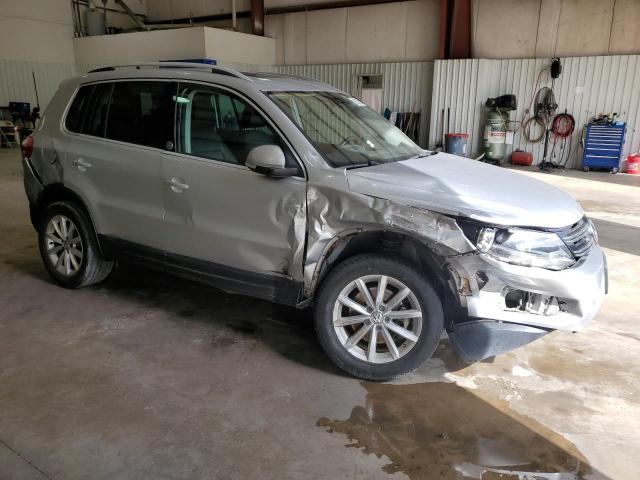 2017 VOLKSWAGEN TIGUAN WOL - WVGRV7AX4HW504200