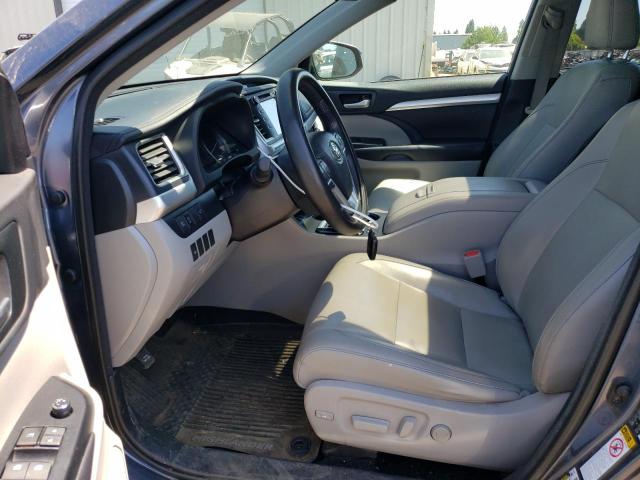 VIN 5TDJZRFHXJS910765 2018 Toyota Highlander, SE no.7