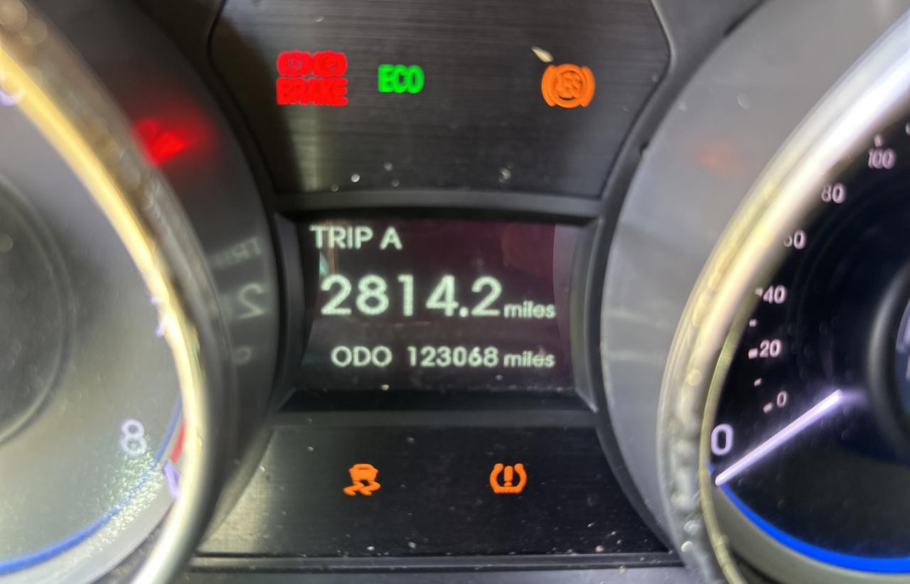 5NPEC4AB7BH237952 2011 Hyundai Sonata Se