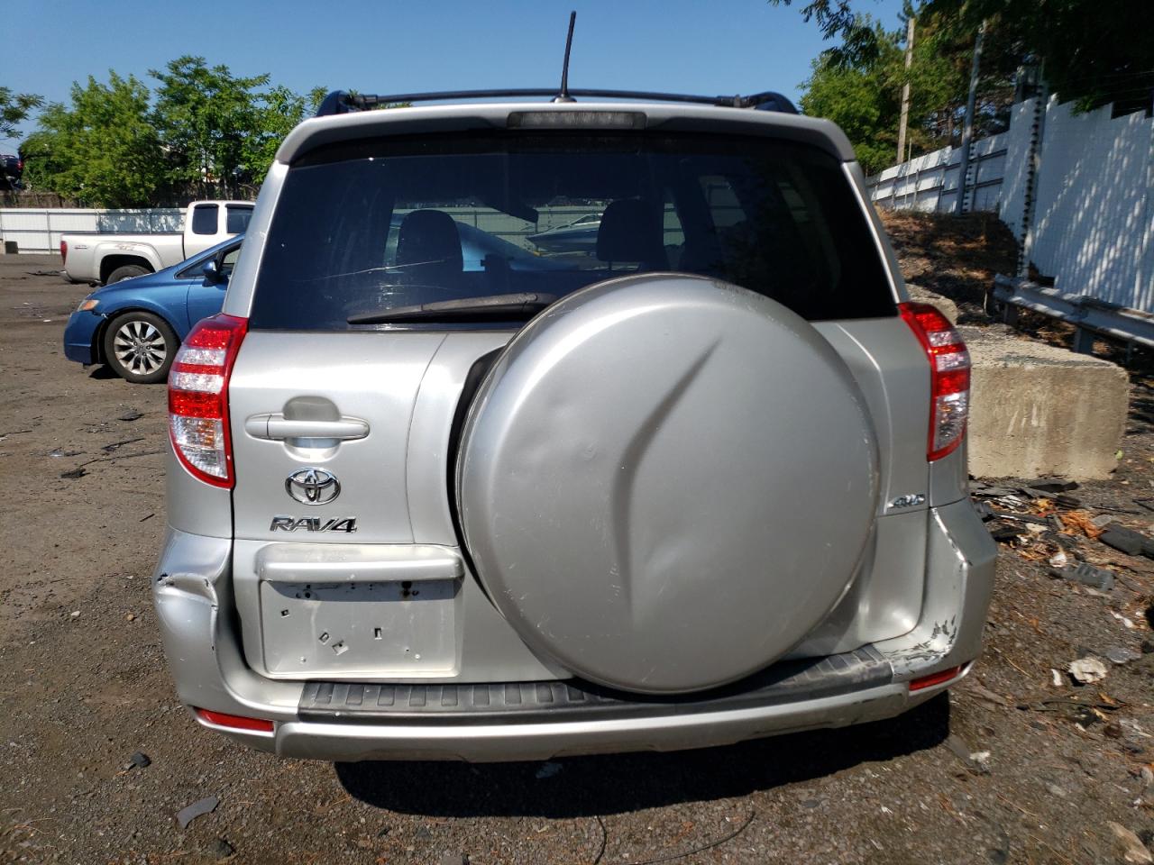 2T3BF4DV1BW102815 2011 Toyota Rav4