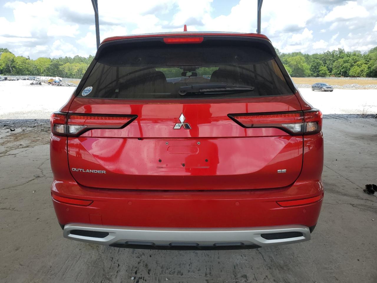 JA4J3UA88NZ025264 2022 Mitsubishi Outlander Se