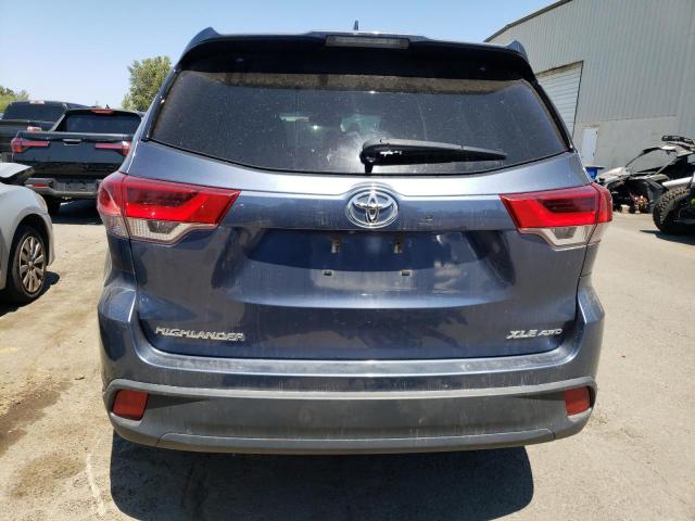 VIN 5TDJZRFHXJS910765 2018 Toyota Highlander, SE no.6