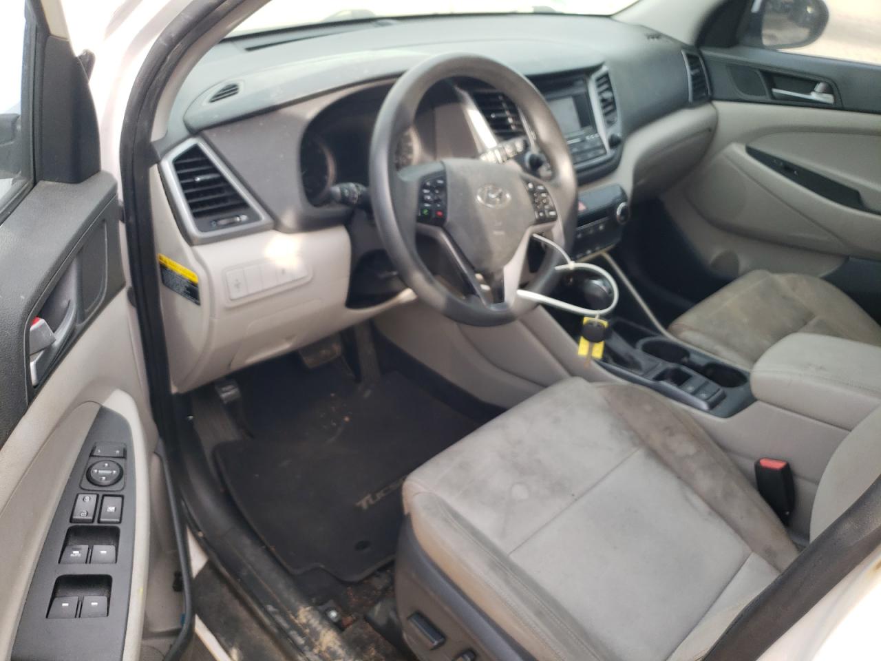 KM8J33A4XGU235356 2016 Hyundai Tucson Limited