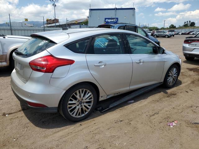 VIN 1FADP3N2XJL289547 2018 Ford Focus, Titanium no.3